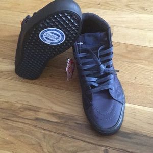 vans Shoes - Quilted dress blue size 8.5wm 7men new vans vans Shoes - Quilted dress blue size 8.5wm 7men new vans